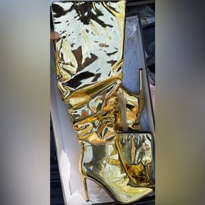Gold I.N.C. High heels